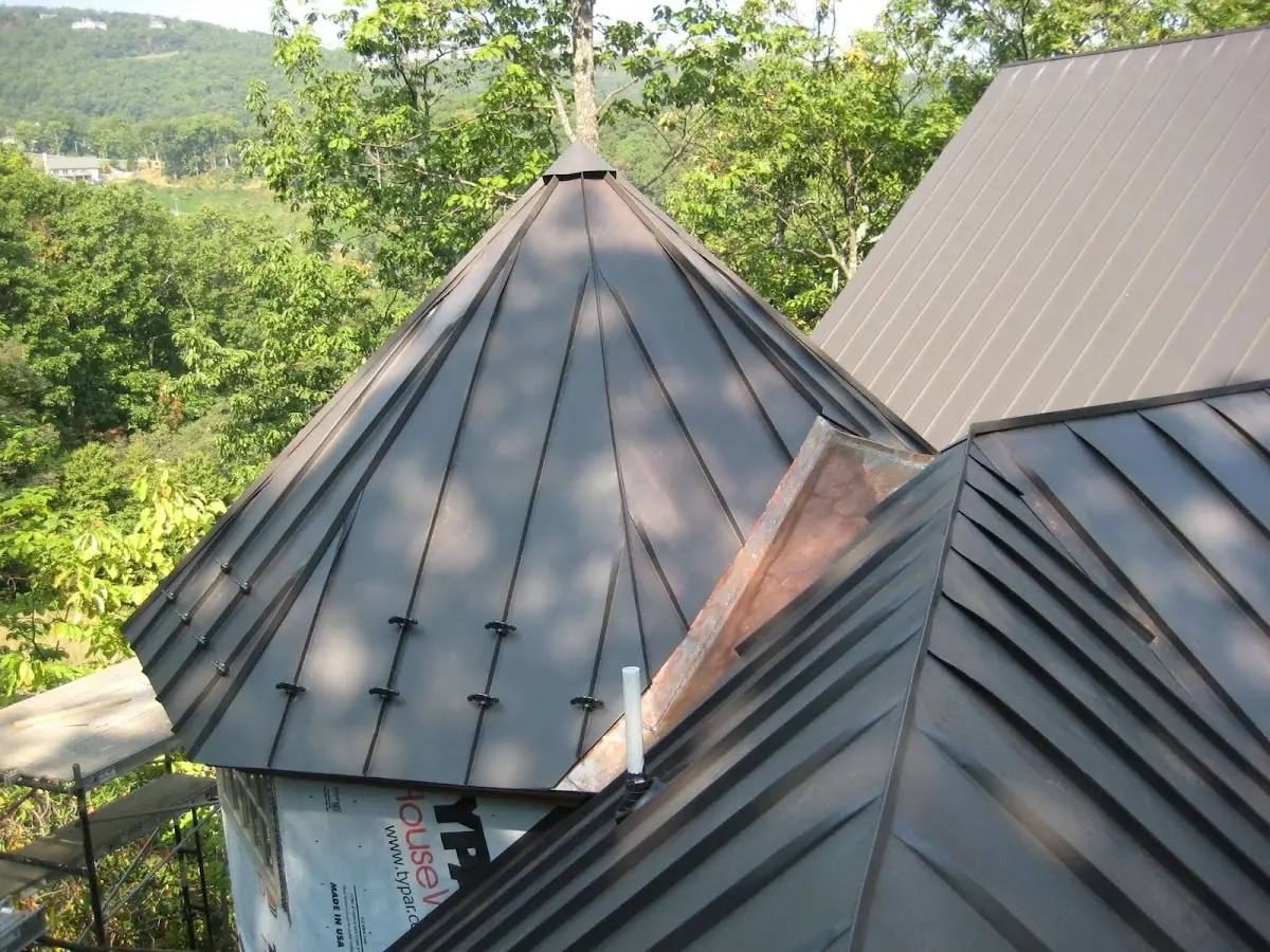 Professional Roof Tarp Installation by Craftsman Roofing in North Hanson